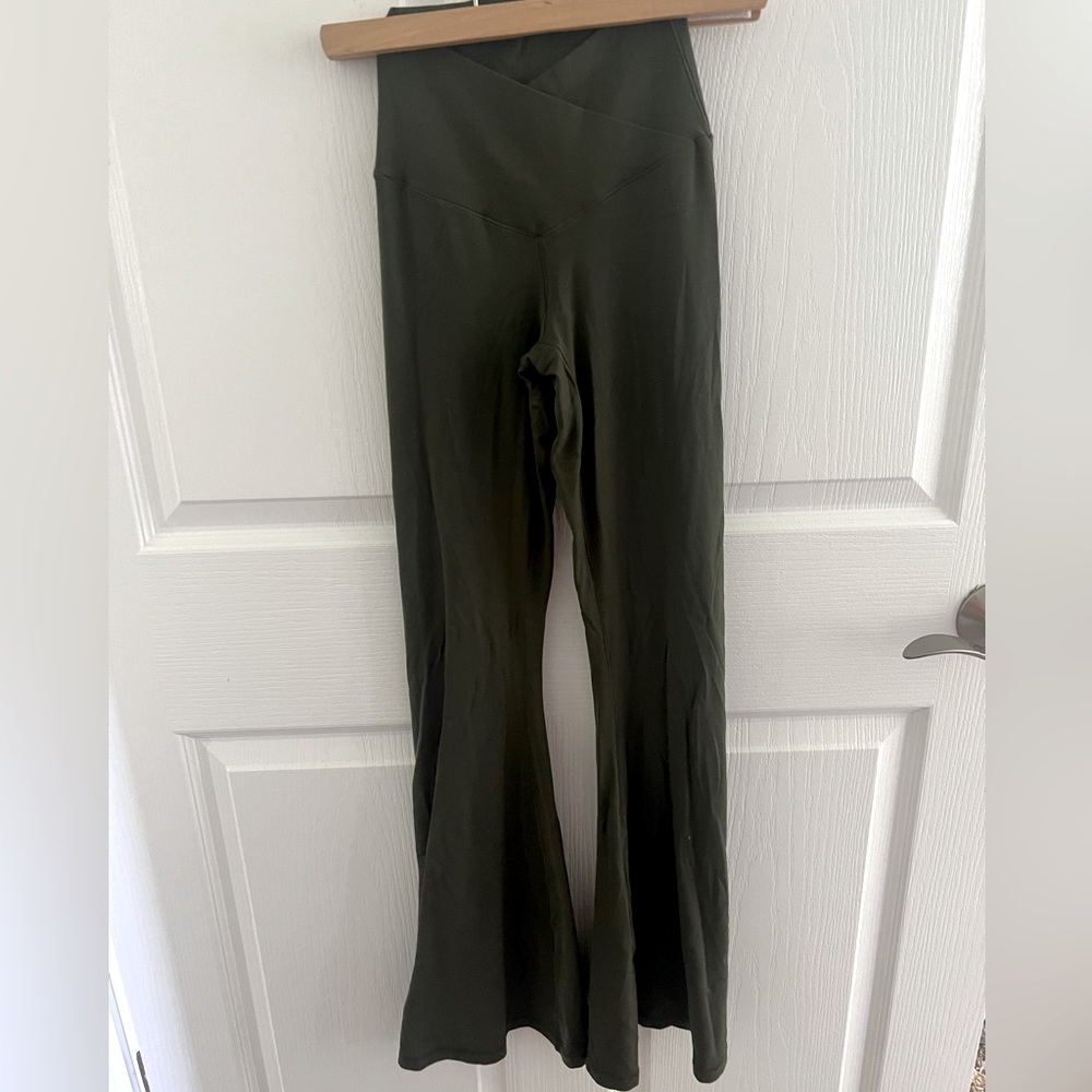 Aerie army green cross flare leggings